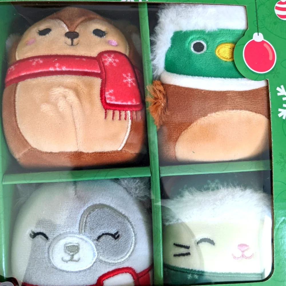 ❄️🎄 NEW! Original Squishmallows Holiday Winter Collection Ornament Set, Ages 3+ - Picture 6 of 15